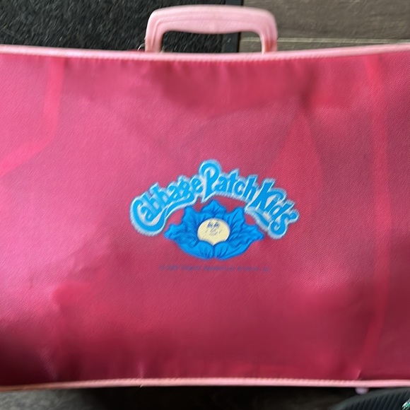 Cabbage patch kid suitcase. - Picture 3 of 5